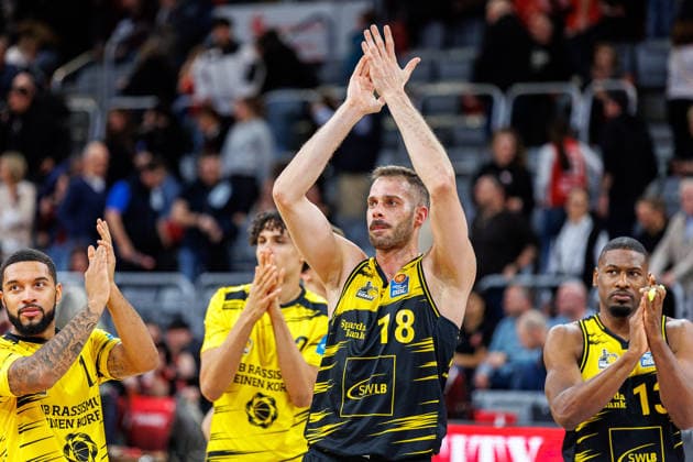 Jonas Wohlfarth Bottermann MHP Riesen Ludwigsburg, 18 , cheers, jubilation, positive emotions, positive emotion, end of game, BMA365 Bamberg Baskets vs MHP Riesen Ludwigsburg, Basketball, easyCredit BBL, Matchday 15, 09 01 2026 BMA365 Bamberg Baskets vs MHP Riesen Ludwigsburg, Basketball, easyCredit BBL, Matchday 15, 09 01 2026 Bamberg Copyright: xEibner-Pressefoto G.xSantemizx EP_EER