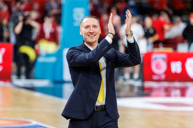 Mikko Riipinen MHP Riesen Ludwigsburg, coach , single picture, single photo, portrait, portraet, cheers, jubilation, positive emotions, positive emotion, end of match, BMA365 Bamberg Baskets vs MHP Riesen Ludwigsburg, Basketball, easyCredit BBL, 15 Matchday, 09 01 2026 BMA365 Bamberg Baskets vs MHP Riesen Ludwigsburg, Basketball, easyCredit BBL, 15 Matchday, 09 01 2026 Bamberg Copyright: xEibner-Pressefoto G.xSantemizx EP_EER