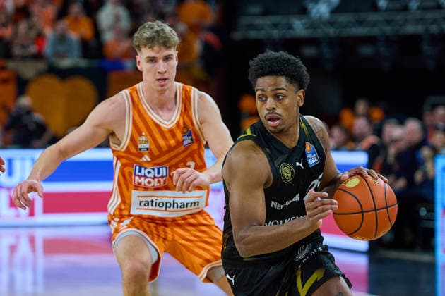 Nikola Tomic Basketball Loewen Braunschweig, 07 , Grant Sherfield Basketball Loewen Braunschweig, 25 GER, ratiopharm ulm vs Basketball Loewen Braunschweig, Basketball, 15 Matchday, EasyCredit Bundesliga, Season 2025 2026, 10 01 2026 GER, ratiopharm ulm vs Basketball Loewen Braunschweig, Basketball, 15 Matchday, EasyCredit Bundesliga, Season 2025 2026, 10 01 2026 Neu Ulm Copyright: xEibner-Pressefoto GeraldxOelze-dexStoppanyx EP_ODS