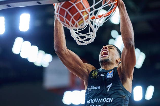 Dunking, Dunk by David N Guessan Basketball Loewen Braunschweig, 01 GER, ratiopharm ulm vs Basketball Loewen Braunschweig, Basketball, 15 Matchday, EasyCredit Bundesliga, Season 2025 2026, 10 01 2026 GER, ratiopharm ulm vs Basketball Loewen Braunschweig, Basketball, 15 Matchday, EasyCredit Bundesliga, Season 2025 2026, 10 01 2026 New Ulm Copyright: xEibner-Pressefoto GeraldxOelze-dexStoppanyx EP_ODS
