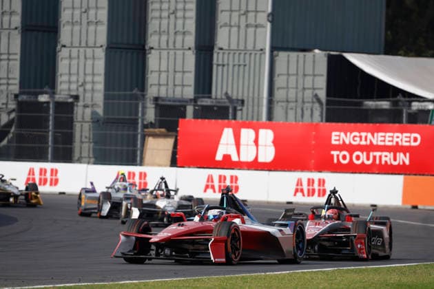 2025 FORMULA E MEXICO CITY ePRIX 37 CASSIDY Nick (nzl), Citroën Racing Formula E Team, Citroën, action 48 MORTARA Edoardo (swi), Mahindra Racing, Mahindra M12Electro, action during the the Mexico City Paulo ePrix, 2nd round of the 2025-26 ABB FIA Formula E World Championship, WM, Weltmeisterschaft on the Autodromo Hermanos Rodriguez from January 8 to 10, 2025 in Mexico City, Mexico - Copyright: xGREGORYxLENORMANDx