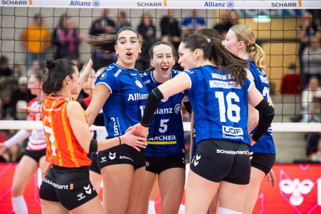 Fabiana Mottis Allianz MTV Stuttgart, 07 , Julia De Paula Allianz MTV Stuttgart, 17 , Lydia Grote Allianz MTV Stuttgart, 05 , Mikala Mogensen Allianz MTV Stuttgart, 16 , Marie Steinhilber Allianz MTV Stuttgart, 20 Stuttgarter Team Jubel, Freude GER, Allianz MTV Stuttgart ETV Hamburger Volksbank Volleys, Volleyball Bundesliga, VBL, 2025 2026 season, 11 01 2026 GER, Allianz MTV Stuttgart ETV Hamburger Volksbank Volleys, Volleyball Bundesliga, VBL, 2025 2026 season, 11 01 2026 Stuttgart Copyright: xSandyxDinkelackerx EP_SDR