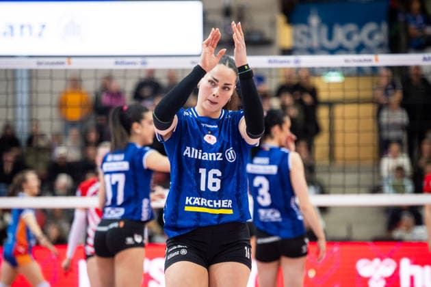 Mikala Mogensen Allianz MTV Stuttgart, 16 applause, joy GER, Allianz MTV Stuttgart ETV Hamburger Volksbank Volleys, Volleyball Bundesliga, VBL, 2025 2026 season, 11 01 2026 GER, Allianz MTV Stuttgart ETV Hamburger Volksbank Volleys, Volleyball Bundesliga, VBL, 2025 2026 season, 11 01 2026 Stuttgart Copyright: xSandyxDinkelackerx EP_SDR