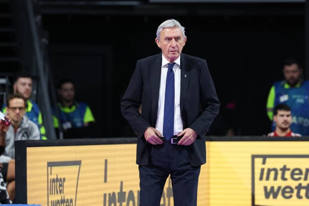 Svetislav Pesic FC Bayern Basketball, Head Coach , GER, FC Bayern Basketball vs Telekom Baskets Bonn, Basketball, easycredit Basketball Bundesliga, Matchday 15, Season 2025 2026, 11 01 2026, GER, FC Bayern Basketball vs Telekom Baskets Bonn, Basketball, easycredit Basketball Bundesliga, Matchday 15, Season 2025 2026, 11 01 2026 Muenchen Copyright: xEibner-Pressefoto JennixMaulx EP_JML