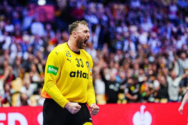 Cheering after Andreas Wolffs save Germany, 33 DEN, Germany vs. Austria, Handball, EHF European Championship 2026, Group A, Matchday 1, 15 01 2026 DEN, Germany vs. Austria, Handball, EHF European Championship 2026, Group A, Matchday 1, 15 01 2026 Herning Copyright: xEibner-Pressefoto MarcelxvonxFehrnx EP_MFN