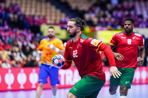 Luis Frade Portugal, 82 DEN, Portugal vs Romania, Handball, EHF European Championship 2026, Group B, Matchday 1, 16 01 2026 DEN, Portugal vs Romania, Handball, EHF European Championship 2026, Group B, Matchday 1, 16 01 2026 Herning Copyright: xEibner-Pressefoto MarcelxvonxFehrnx EP_MFN