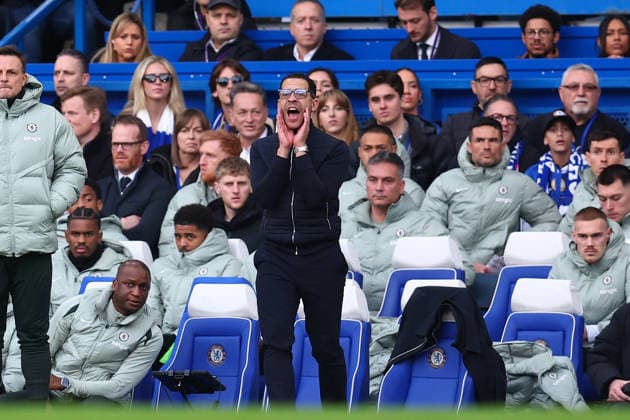London, England, 17th January 2026. Liam Rosenior, head coach of Chelsea during the Chelsea vs Brentford Premier League match at Stamford Bridge, London. Picture credit should read: Paul Terry Sportimage EDITORIAL USE ONLY. No use with unauthorised audio, video, data, fixture lists, club league logos or live services. Online in-match use limited to 120 images, no video emulation. No use in betting, games or single club league player publications. SPI_041_PT_Chelsea_Brentford SPI-4458-0041