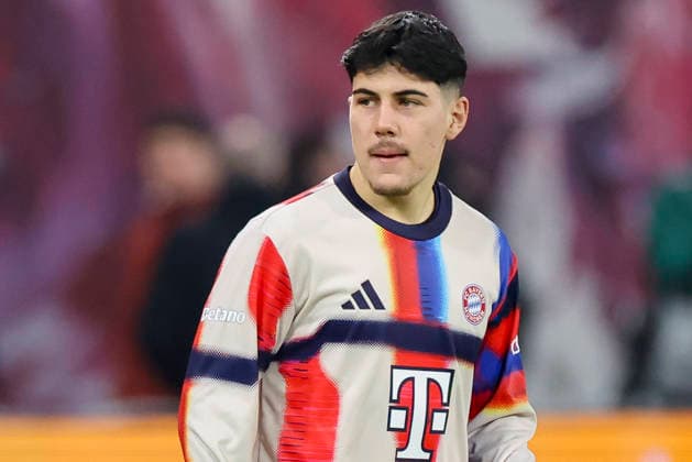 Felipe Chavez FC Bayern Muenchen looks on, Bundesliga, RB Leipzig v FC Bayern München, Red Bull Arena, January 17, 2026 in Leipzig, Germany Photo by Marco Steinbrenner DeFodi Images Felipe Chavez FC Bayern Muenchen looks on, Bundesliga, RB Leipzig v FC Bayern München, Red Bull Arena, January 17, 2026 in Leipzig, Germany Photo by Marco Steinbrenner DeFodi Images DFL regulations prohibit any use of photographs as image sequences and or quasi video