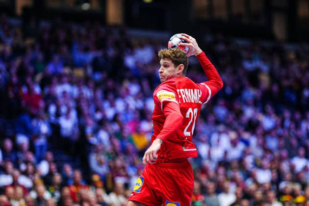 Throw Goal Sebastian Frimmel Austria, 20 DEN, Austria vs Serbia, Handball, EHF European Championship 2026, Group A, Matchday 3, 19 01 2026 DEN, Austria vs Serbia, Handball, EHF European Championship 2026, Group A, Matchday 3, 19 01 2026 Herning Copyright: xEibner-Pressefoto MarcelxvonxFehrnx EP_MFN