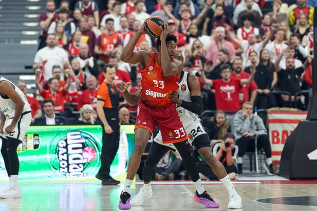 David McCormack FC Bayern Basketball, 33 with Bruno Fernando Partizan Mozzart Bet Belgrade, 24 , GER, FC Bayern Basketball vs Partizan Mozzart Bet Belgrade, Basketball, Euroleague, Matchday 23, Season 2025 2026, 20 01 2026, GER, FC Bayern Basketball vs Partizan Mozzart Bet Belgrade, Basketball, Euroleague, Matchday 23, Season 2025 2026, 20 01 2026 Munich Copyright: xEibner-Pressefoto JennixMaulx EP_JML