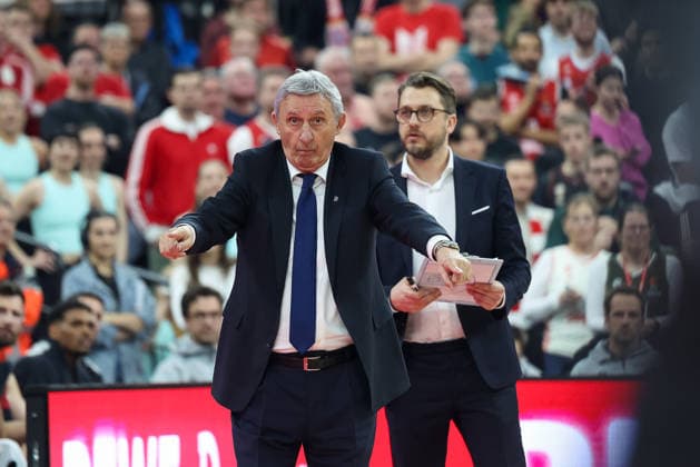 Svetislav Pesic FC Bayern Basketball, Head Coach requests video evidence, GER, FC Bayern Basketball vs Partizan Mozzart Bet Belgrade, Basketball, Euroleague, Matchday 23, Season 2025 2026, 20 01 2026, GER, FC Bayern Basketball vs Partizan Mozzart Bet Belgrade, Basketball, Euroleague, Matchday 23, Season 2025 2026, 20 01 2026 Muenchen Copyright: xEibner-Pressefoto JennixMaulx EP_JML