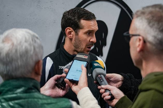 Soccer, Bundesliga, Men, Freiburg Europa Park Stadion, Sport, Europa Park Stadion, Press Conference, Europa League match, Maccabi Tel aviv, Julian Schuster SC Freiburg, Coach Freiburg Europa Park Stadion Baden Württemberg Germany Copyright: xFINLEYxMÖRCHx
