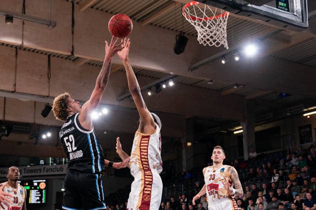 Zacharie Perrin Veolia Towers Hamburg, 52 on lay-up, GER, Veolia Towers Hamburg vs Umana Reyer Venice, Basketball, EuroCup, Matchday 15, Season 2025 2026, 21 01 2026 GER, Veolia Towers Hamburg vs Umana Reyer Venice, Basketball, EuroCup, Matchday 15, Season 2025 2026, 21 01 2026 Hamburg Copyright: xEibner-Pressefoto MaxxVincenx EP_MVN