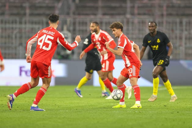 Tom Bischof FC Bayern Muenchen, 20 with Aleksandar Pavlovic FC Bayern Muenchen, 45 and Promise David Royale Union Saint Gilloise, 12 , GER, FC Bayern Muenchen vs Royale Union Saint Gilloise, Football, UEFA Champions League, League Phase, Matchday 7, 2025 2026 season, 21 01 2026, GER, FC Bayern Muenchen vs Royale Union Saint Gilloise, Football, UEFA Champions League, League Phase, Matchday 7, 2025 2026 season, 21 01 2026 Muenchen Copyright: xEibner-Pressefoto JennixMaulx EP_JML