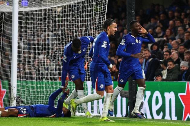 Moises Caicedo of Chelsea celebrates after scoring a goal (1-0) Chelsea v Pafos, UEFA Champions League, Group Stage, Football, Stamford Bridge, London, UK - 21 Jan 2026London Stamford Bridge United Kingdom EDITORIAL USE ONLY No use with unauthorised audio, video, data, fixture lists, club league logos or live services. Online in-match use limited to 120 images, no video emulation. No use in betting, games or single club league player publications. Copyright: xSimonxDael Shutterstockx 16348356ao