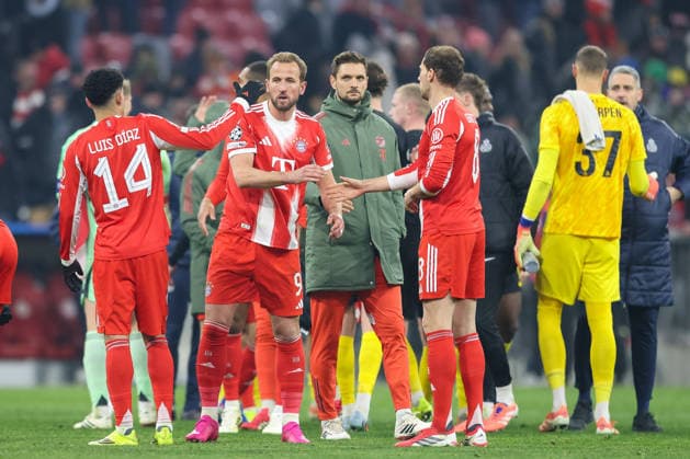 The Bayern players after the match, Luis Diaz FC Bayern Muenchen, 14 with Harry Kane FC Bayern Muenchen, 09 and Leon Goretzka FC Bayern Muenchen, 08 , with Sven Ulreich FC Bayern Muenchen, 26 , GER, FC Bayern Muenchen vs Royale Union Saint Gilloise, Football, UEFA Champions League, League Phase, Matchday 7, Season 2025 2026, 21 01 2026, GER, FC Bayern Muenchen vs Royale Union Saint Gilloise, Football, UEFA Champions League, League Phase, Matchday 7, Season 2025 2026, 21 01 2026 Muenchen Copyright: xEibner-Pressefoto JennixMaulx EP_JML