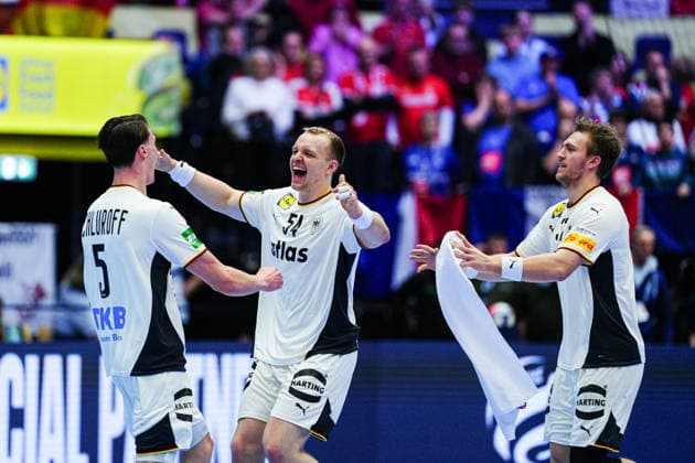 Germany cheers after victory end of match DEN, Germany vs Portugal, Handball, EHF European Championship 2026, Main Round, Matchday 1, 22 01 2026 DEN, Germany vs Portugal, Handball, EHF European Championship 2026, Main Round, Matchday 1, 22 01 2026 Herning Copyright: xEibner-Pressefoto MarcelxvonxFehrnx EP_MFN