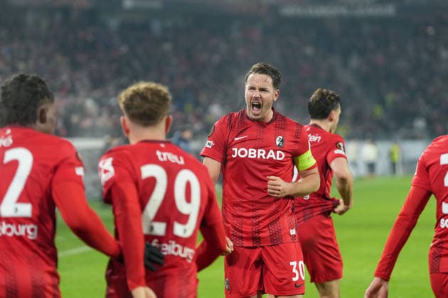 Christian Günter Christian Guenter SC Freiburg, 30 goal celebration, emotions, shot on goal, finish, goal success, goal, goal , Germany, football, UEFA Europa League, matchday 7, league phase, 2025 2026, SC Freiburg vs Maccabi Tel Aviv, 22 01 2026, Europa Park Stadium, Freiburg, Germany Freiburg Europa Park Stadium Baden Württemberg Germany Copyright: xArnexAmbergx