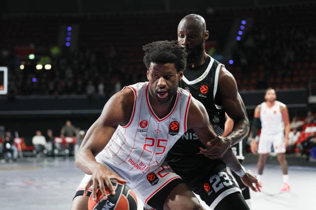 Dan Oturu Hapoel IBI Tel Aviv, 25 with Tonye Jekiri Partizan Mozzart Bet Belgrade, 23 , GER, Partizan Mozzart Bet Belgrade vs Hapoel IBI Tel Aviv, Basketball, Euroleague, Matchday 24, Season 2025 2026, 23 01 2026, 13 11 2025, GER, Partizan Mozzart Bet Belgrade vs Hapoel IBI Tel Aviv, Basketball, Euroleague, Matchday 24, Season 2025 2026, 23 01 2026 Muenchen Copyright: xEibner-Pressefoto JennixMaulx EP_JML