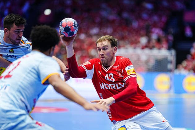 Simon Pytlick Denmark, 43 DEN, Spain vs Denmark, Handball, EHF European Championship 2026, Main Round, Matchday 2, 24 01 2026 DEN, Spain vs Denmark, Handball, EHF European Championship 2026, Main Round, Matchday 2, 24 01 2026 Herning Copyright: xEibner-Pressefoto MarcelxvonxFehrnx EP_MFN