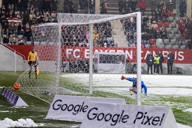 Elvira Herzog Goalkeeper, RB Leipzig, 1 must concede the goal to 1 0 by penalty kick GER, FC Bayern Muenchen Frauen vs RB Leipzig, Soccer, Google Pixel Frauen Bundesliga, 15 Spieltag, Saison 2025 2026, 25 01 2026 DFL DFB REGULATIONS PROHIBIT ANY USE OF PHOTOGRAPHS as IMAGE SEQUENCES and or QUASI VIDEO GER, FC Bayern Muenchen Frauen vs RB Leipzig, Football, Google Pixel Frauen Bundesliga, 15 Spieltag, Saison 2025 2026, 25 01 2026 Muenchen Copyright: xEibner-Pressefoto HeikexFeinerx EP_HFR