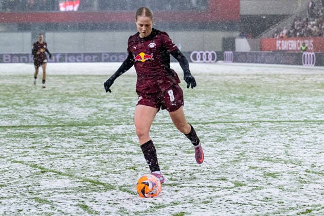 Emilia Klaer Asgeirsdottir RB Leipzig, 8 GER, FC Bayern Muenchen Frauen vs RB Leipzig, Football, Google Pixel Frauen Bundesliga, 15 Spieltag, Saison 2025 2026, 25 01 2026 DFL DFB REGULATIONS PROHIBIT ANY USE OF PHOTOGRAPHS as IMAGE SEQUENCES and or QUASI VIDEO GER, FC Bayern Muenchen Frauen vs RB Leipzig, Football, Google Pixel Frauen Bundesliga, 15 Spieltag, Saison 2025 2026, 25 01 2026 Muenchen Copyright: xEibner-Pressefoto HeikexFeinerx EP_HFR