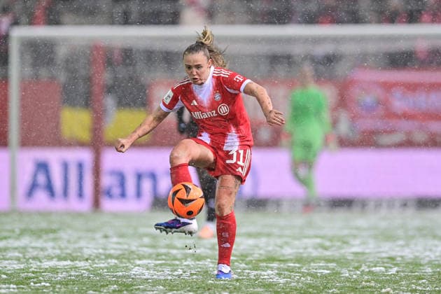 Georgia STANWAY FC Bayern Muenchen, FCB, 31 on the ball, cropped image, single image, action, action, 25 01 2026, Munich Germany , Soccer, Google Pixel Women Bundesliga, FC Bayern Munich RB Leipzig, DFB DFL REGULATIONS PROHIBIT ANY USE OF PHOTOGRAPHS AS IMAGE SEQUENCES AND OR QUASI VIDEO xslx