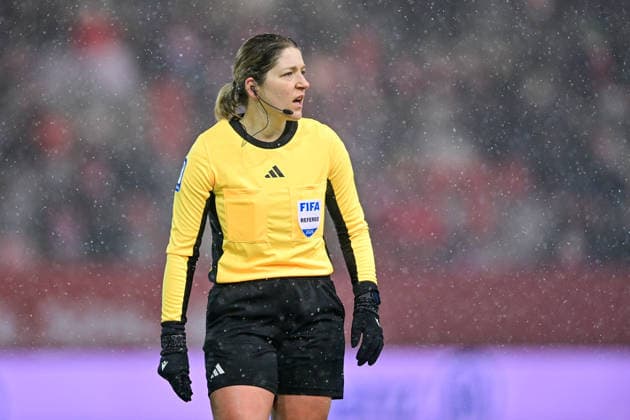Karoline Wacker Referee, Referee , Single Image, Action, Action, 25 01 2026, Munich Germany , Soccer, Google Pixel Women Bundesliga, FC Bayern Munich RB Leipzig, DFB DFL REGULATIONS PROHIBIT ANY USE OF PHOTOGRAPHS AS IMAGE SEQUENCES AND OR QUASI VIDEO xslx