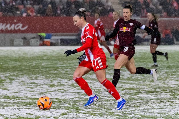 Arianna Caruso FC Bayern Muenchen Frauen, 27 GER, FC Bayern Muenchen Frauen vs RB Leipzig, Football, Google Pixel Frauen Bundesliga, 15 Spieltag, Saison 2025 2026, 25 01 2026 DFL DFB REGULATIONS PROHIBIT ANY USE OF PHOTOGRAPHS as IMAGE SEQUENCES and or QUASI VIDEO GER, FC Bayern Muenchen Frauen vs RB Leipzig, Football, Google Pixel Frauen Bundesliga, 15 Spieltag, Saison 2025 2026, 25 01 2026 Muenchen Copyright: xEibner-Pressefoto HeikexFeinerx EP_HFR