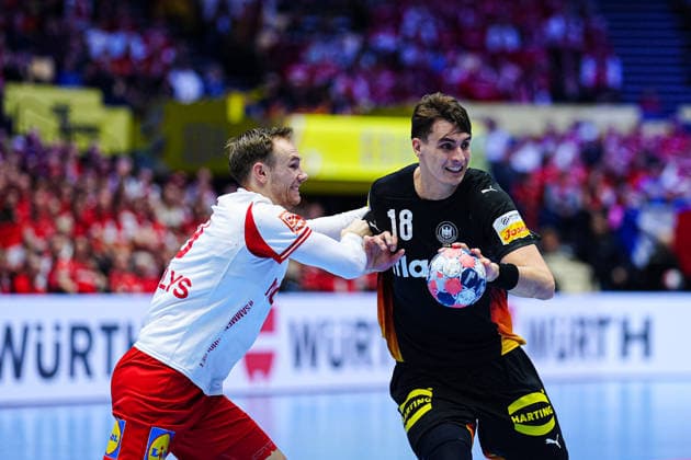 Mathias Gidsel Denmark, 19 , Julian Koester Germany, 18 DEN, Germany vs Denmark, Handball, EHF European Championship 2026, Main Round, Matchday 3, 26 01 2026 DEN, Germany vs Denmark, Handball, EHF European Championship 2026, Main Round, Matchday 3, 26 01 2026 Herning Copyright: xEibner-Pressefoto MarcelxvonxFehrnx EP_MFN