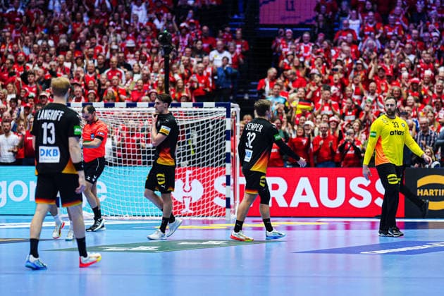 Germany disappointed disappointment after defeat DEN, Germany vs Denmark, Handball, EHF European Championship 2026, Main Round, Matchday 3, 26 01 2026 DEN, Germany vs Denmark, Handball, EHF European Championship 2026, Main Round, Matchday 3, 26 01 2026 Herning Copyright: xEibner-Pressefoto MarcelxvonxFehrnx EP_MFN