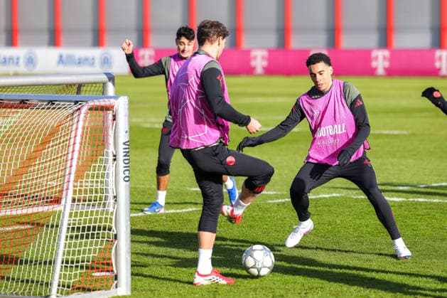 Leon Goretzka FC Bayern Muenchen, 08 with Jamal Musiala FC Bayern Muenchen, 10 and Aleksandar Pavlovic FC Bayern Muenchen, 45 , GER, Final training, FC Bayern Muenchen, Football, UEFA Champions League, League Phase, Matchday 8, 2025 2026 season, 27 01 2026, GER, Final training, FC Bayern Muenchen, Football, UEFA Champions League, League Phase, Matchday 8, 2025 2026 season, 27 01 2026 Muenchen Copyright: xEibner-Pressefoto JennixMaulx EP_JML