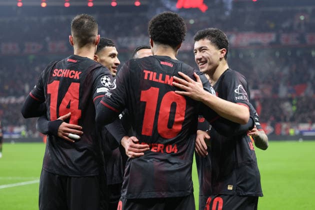 GER, UEFA CL, matchday 8, league phase, Bayer 04 Leverkusen GER vs FC Villarreal CF ESP , 28 01 2026, BayArena, Leverkusen, GER, UEFA CL, matchday 8, league phase, Bayer 04 Leverkusen GER vs FC Villarreal CF ESP , , in the picture 1 0 for Leverkusen by Malik Tillmann Leverkusen 10 , goal celebration jubilation, with Patrick Schick Leverkusen 14 , Ibrahim Maza Leverkusen 30 , Ãlex Grimaldo Leverkusen 20 , nordphotoxGmbHx xMeuter nph00351