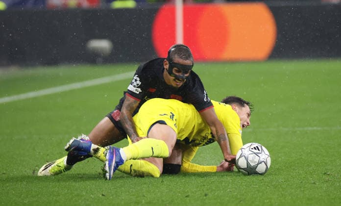 v l Arthur Bayer Leverkusen, 13 , Hugo Lopez Villarreal CF 32 GER, Bayer 04 Leverkusen vs Villarreal CF, Football, Champions League, Matchday 8, Season 2025 2026, 28 01 2026 GER, Bayer 04 Leverkusen vs Villarreal CF, Football, Champions League, Matchday 8, Season 2025 2026, 28 01 2026 Leverkusen Copyright: xEibner-Pressefotox xThomasxStoeckerx EP_TSR