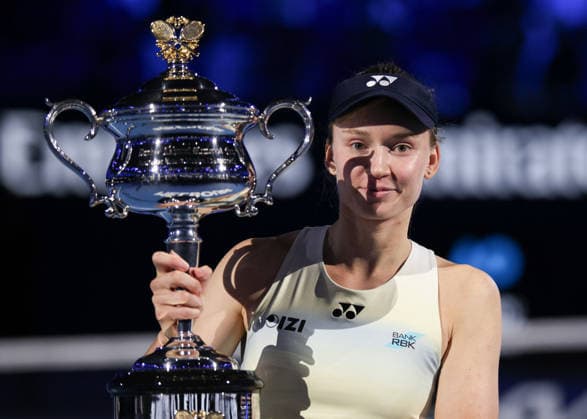 Winner Elena Rybakina with trophy, trophy, Sabalenka, award ceremony, Presentation Ladies Singles, final, final, Australian Open 2026 Melbourne Park, Melbourne, Victoria, Australia Copyright: xJuergenxHasenkopfx
