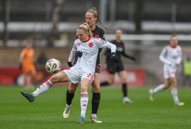 GER, Leverkusen, Bayer Leverkusen vs 1 FC Nürnberg, Google Pixel Womens Bundesliga, Football, DFB, Season 2025 2026, Ulrich Haberland Stadium, 16 Matchday in picture v l Fany Proniez 1 FC Nürnberg Women 3 , Juliette Vidal Bayer Leverkusen 56 DFB DFL REGULATIONS PROHIBIT ANY USE OF PHOTOGRAPHS AS IMAGE SEQUENCES AND OR QUASI VIDEO, 31 01 2026 Copyright: HMBxMedia HendrikxHamelau