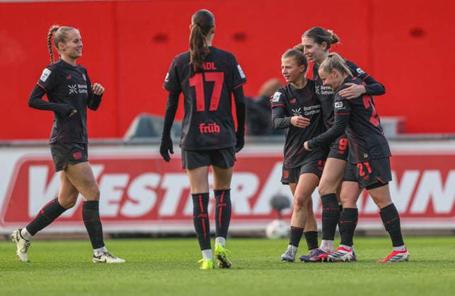 GER, Leverkusen, Bayer Leverkusen vs 1 FC Nürnberg, Google Pixel Womens Bundesliga, Football, DFB, Season 2025 2026, Ulrich Haberland Stadium, 16 Matchday in Picture in Goal, Cheers and Joy, Emotions at Bayer Leverkusen Women, Vanessa Fudalla Bayer Leverkusen Women 21 , Kristin Kögel Bayer Leverkusen 11 DFB DFL REGULATIONS PROHIBIT ANY USE OF PHOTOGRAPHS AS IMAGE SEQUENCES AND OR QUASI VIDEO, 31 01 2026 Copyright: HMBxMedia HendrikxHamelau