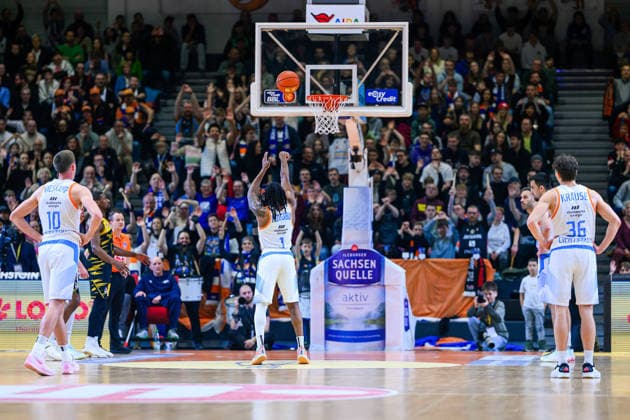 Uchenna, Iroegbu Guard, Science City Jena, 1 , Kristofer, Krause Guard, Science City Jena, 36 , Joe, Wieskamp Forward, Science City Jena, 10 GER, Science City Jena vs MHP Riesen Ludwigsburg, easyCredit Basketball Bundesliga, Matchday 18, Season 2025 2026, 31 01 2026 GER, Science City Jena vs MHP Riesen Ludwigsburg, easyCredit Basketball Bundesliga, Matchday 18, Season 2025 2026, 31 01 2026 Jena Copyright: xEibner-Pressefoto MartinxHerbstx EP_MHT