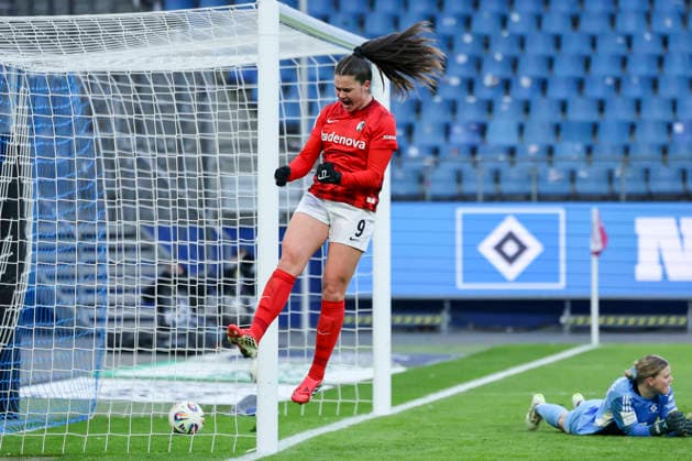 Svenja Foelmli SC Freiburg celebrates her goal for 0 2, Google Pixel Frauen Bundesliga, Hamburger SV v SC Freiburg, Volksparkstadion, February 1, 2026 in Hamburg, Germany Photo by Marco Steinbrenner DeFodi Images Svenja Foelmli SC Freiburg celebrates after scoring her teams second goal, Google Pixel Womens Bundesliga, Hamburger SV v SC Freiburg, Volksparkstadion, February 1, 2026 in Hamburg, Germany Photo by Marco Steinbrenner DeFodi Images DFB DFL REGULATIONS PROHIBIT ANY USE OF PHOTOGRAPHS AS IMAGE SEQUENCES AND OR QUASI VIDEO