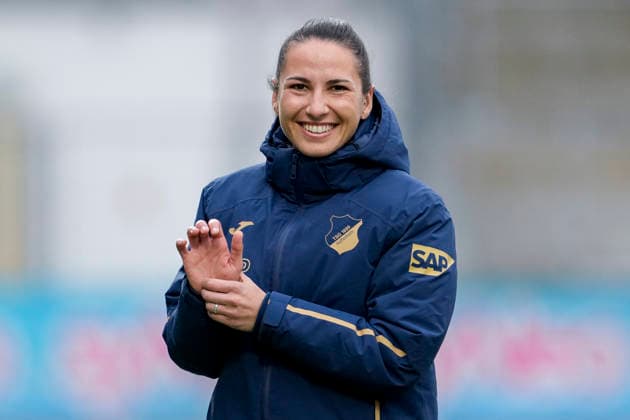 Eva Maria Virsinger Head Coach, Coach, TSG , single picture, single photo, action, action, joy, happy, rejoice, friendly, cheerful, happy, beaming, optimistic, portrait, portrait, 01 02 2026, Sinsheim Hoffenheim Germany , Football, Google Pixel Women Bundesliga, TSG 1899 Hoffenheim SV Werder Bremen, DFB DFL REGULATIONS PROHIBIT ANY USE OF PHOTOGRAPHS AS IMAGE SEQUENCES AND OR QUASI VIDEO xozx