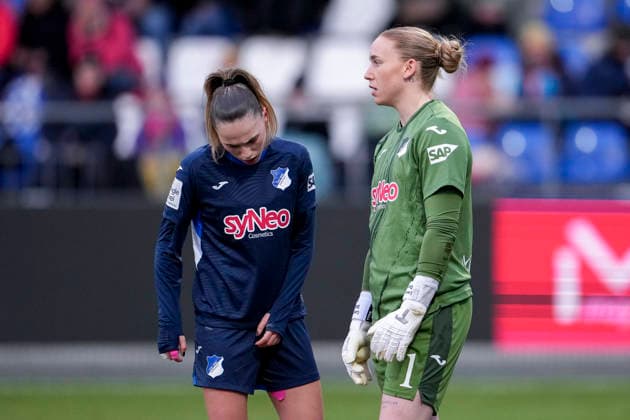 v li Jill Janssens TSG, 9 , Laura Johanna Dick goalkeeper, goalkeeper, TSG, 1 , TSG 1899 Hoffenheim players, looking disappointed, disappointment, frustration, disappointed, pessimistic, action, action, game scene, 01 02 2026, Sinsheim Hoffenheim Germany , Soccer, Google Pixel Women Bundesliga, TSG 1899 Hoffenheim SV Werder Bremen, DFB DFL REGULATIONS PROHIBIT ANY USE OF PHOTOGRAPHS AS IMAGE SEQUENCES AND OR QUASI VIDEO xozx