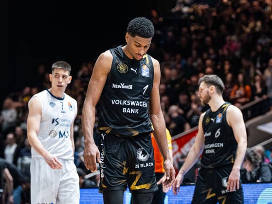 David N Guessan Basketball Loewen Braunschweig, 01 is frustrated Basketball Loewen Braunschweig vs MLP Academics Heidelberg, Basketball, easyCredit Basketball Bundesliga, Matchday 18, Season 2025 2026, 01 02 2026 Basketball Loewen Braunschweig vs MLP Academics Heidelberg, Basketball, easyCredit Basketball Bundesliga, Matchday 18, Season 2025 2026, 01 02 2026 Braunschweig Copyright: xEibner-Pressefoto DamianxKruczynx EP_DKI