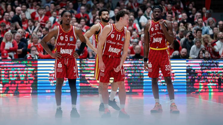 In the picture from left Marcus Carr Wuerzburg Baskets, 5 , David Muenkat Wuerzburg Baskets, 55 , Brae Ivey Wuerzburg Baskets, 11 and Charles Thompson Wuerzburg Baskets, 32 01 02 2026, Fitness First Wuerzburg Baskets vs BMA365 Bamberg Baskets, easyCredit BBL, Matchday 18, Germany, 97072, tectake Arena Wuerzburg, Copyright: HMBxMedia xJulienxBecker