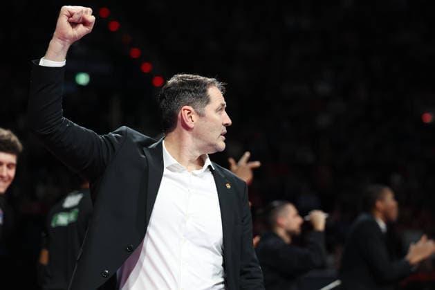 Ty Harrelson ratiopharm Ulm, Head Coach cheers, GER, FC Bayern Basketball vs ratiopharm Ulm, Basketball, easycredit Basketball Bundesliga, Matchday 18, Season 2025 2026, 01 02 2026, GER, FC Bayern Basketball vs ratiopharm Ulm, Basketball, easycredit Basketball Bundesliga, Matchday 18, Season 2025 2026, 01 02 2026 Muenchen Copyright: xEibner-Pressefoto JennixMaulx EP_JML