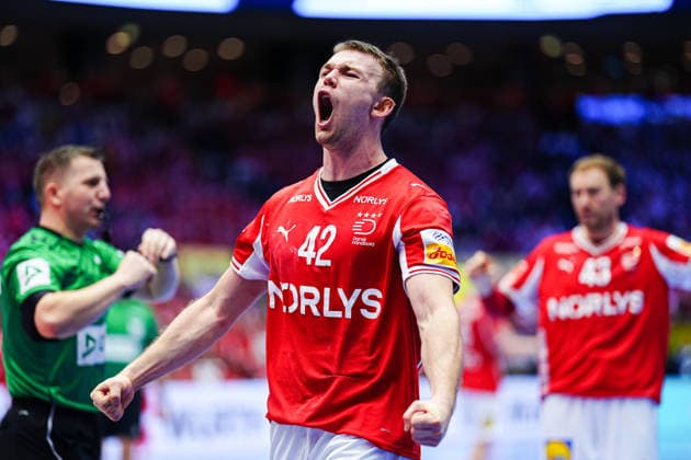 Cheers Thomas Arnoldsen Denmark, 42 DEN, Denmark vs Germany, Handball, EHF European Championship 2026, Final, 01 02 2026 DEN, Denmark vs Germany, Handball, EHF European Championship 2026, Final, 01 02 2026 Herning Copyright: xEibner-Pressefoto MarcelxvonxFehrnx EP_MFN