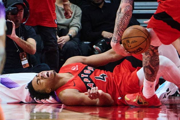 February 1, 2026, Toronto, On, Canada: Toronto Raptors Scottie Barnes (4) grimaces after being fouled during first half NBA, Basketball Herren, USA basketball action against the Utah Jazz in Toronto, on Sunday, Feb. 1, 2026. Canada News - February 1, 2026 - ZUMAc35_ 20260201_zaf_c35_081 Copyright: xSammyxKoganx