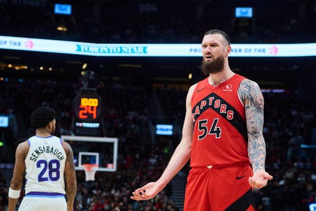 February 1, 2026, Toronto, On, Canada: Toronto Raptors Sandro Mamukelashvili (54) reacts to a call during second half NBA, Basketball Herren, USA basketball action against the Utah Jazz, in Toronto, on Sunday, Feb. 1, 2026. Canada News - February 1, 2026 - ZUMAc35_ 20260201_zaf_c35_106 Copyright: xSammyxKoganx
