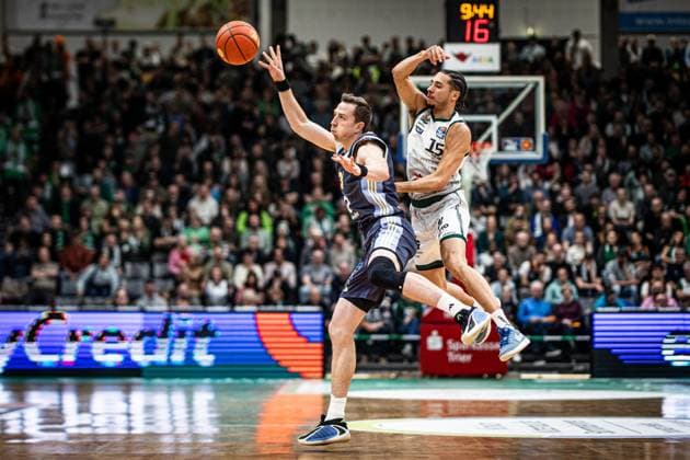 Justin Bean Alba Berlin in duel with Jordan Roland Gladiators Trier , Vet Concept Gladiators Trier vs Alba Berlin, Basketball, easyCredit BBL, Matchday 18, Season 2025 2026, 02 02 2026 Vet Concept Gladiators Trier vs Alba Berlin, Basketball, easyCredit BBL, Matchday 18, Season 2025 2026, 02 02 2026 Copyright: xEibner-Pressefoto AlexanderxNeisx EP_ANS