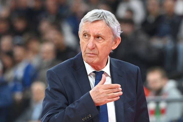 Coach Svetislav PESIC FCB , gestures,gives instructions, single image,cropped single motif,half figure,half figure, Basketball Euro League,season 2025 2026, FC Bayern Muenchen Paris Basketball on 03 02 2026 , S A P G A R D EN
