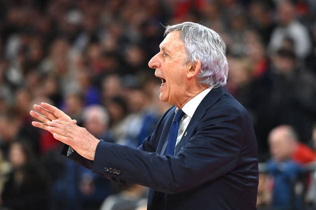 Coach Svetislav PESIC FCB , gestures,gives instructions, single image,cropped single motif,half figure,half figure, Basketball Euro League,season 2025 2026, FC Bayern Muenchen Paris Basketball on 03 02 2026 , S A P G A R D EN